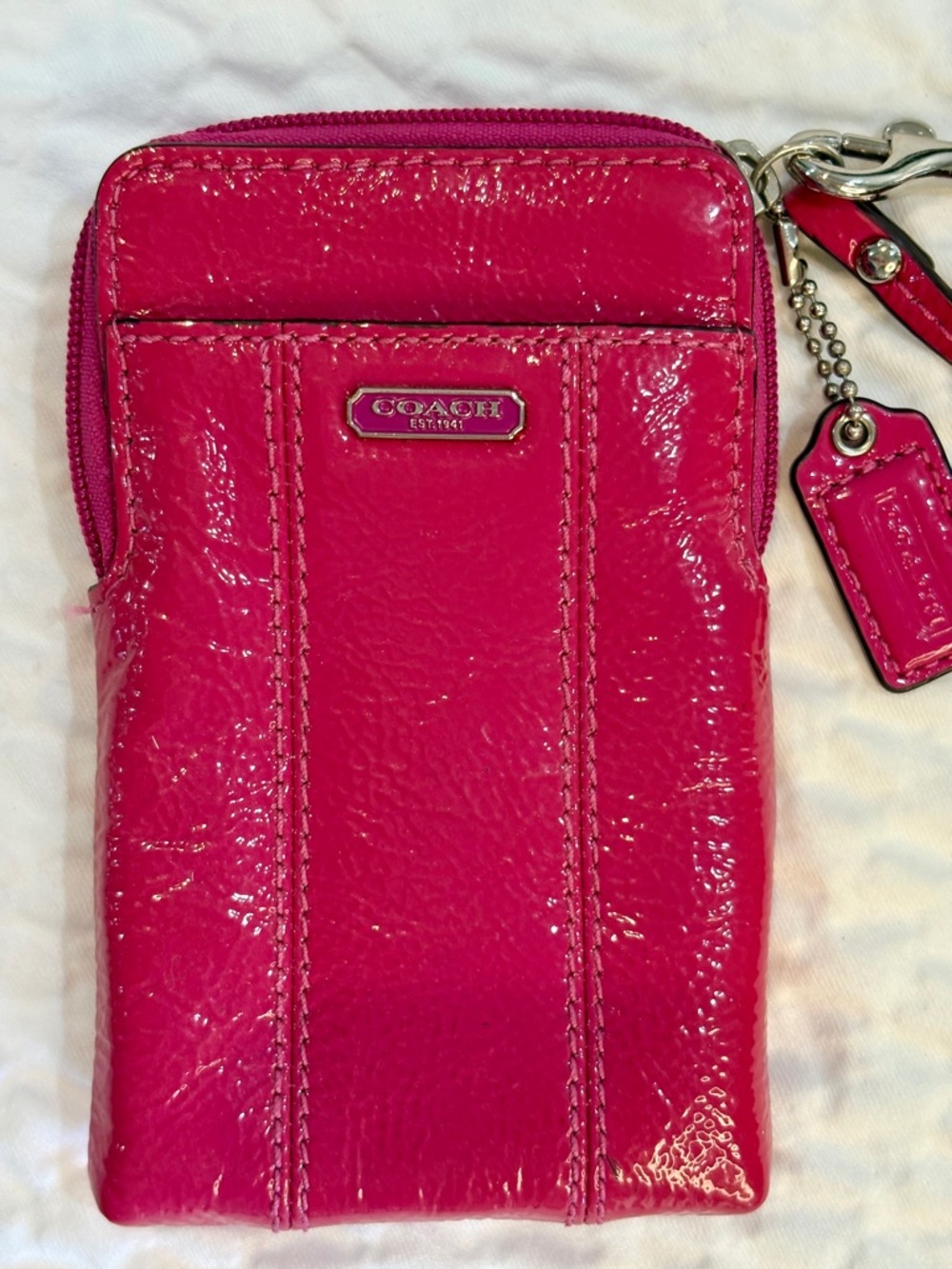 Coach Poppy Patent Pink Leather Pouch wristlet strap & Matching Patent Hangtag